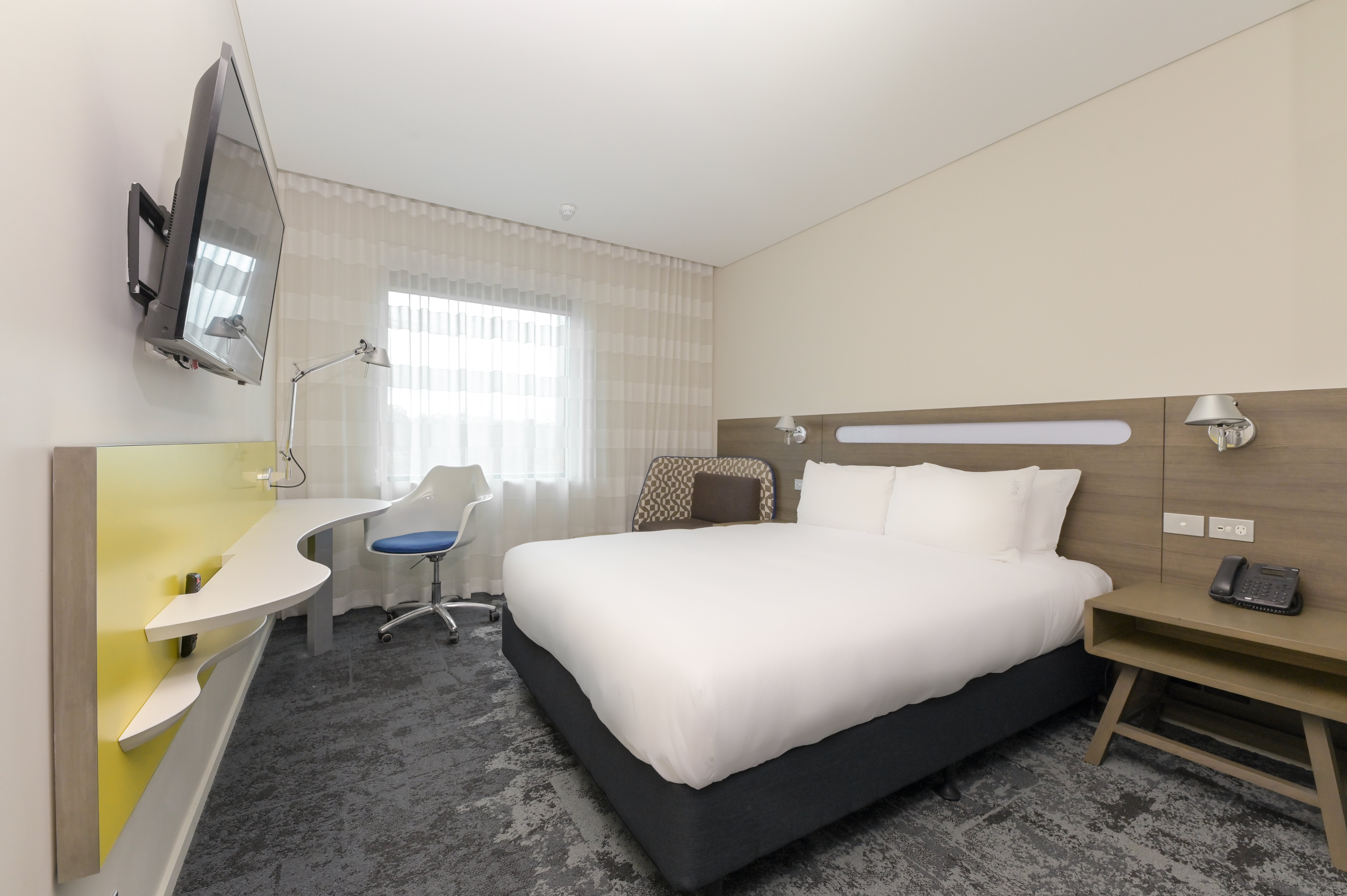 holiday inn express sydney macquarie park by ihg