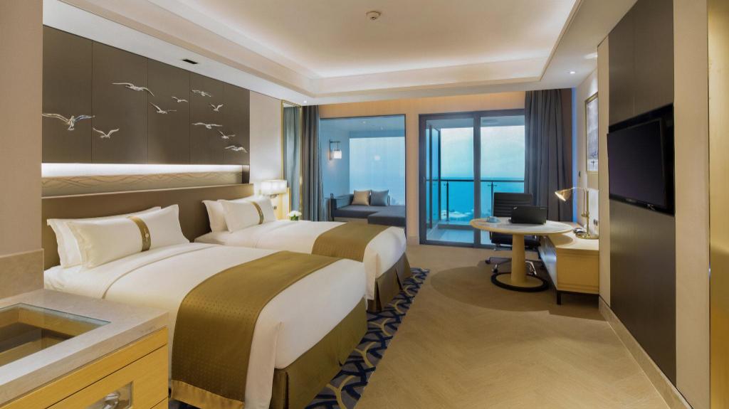 holiday inn haikou west coast by ihg