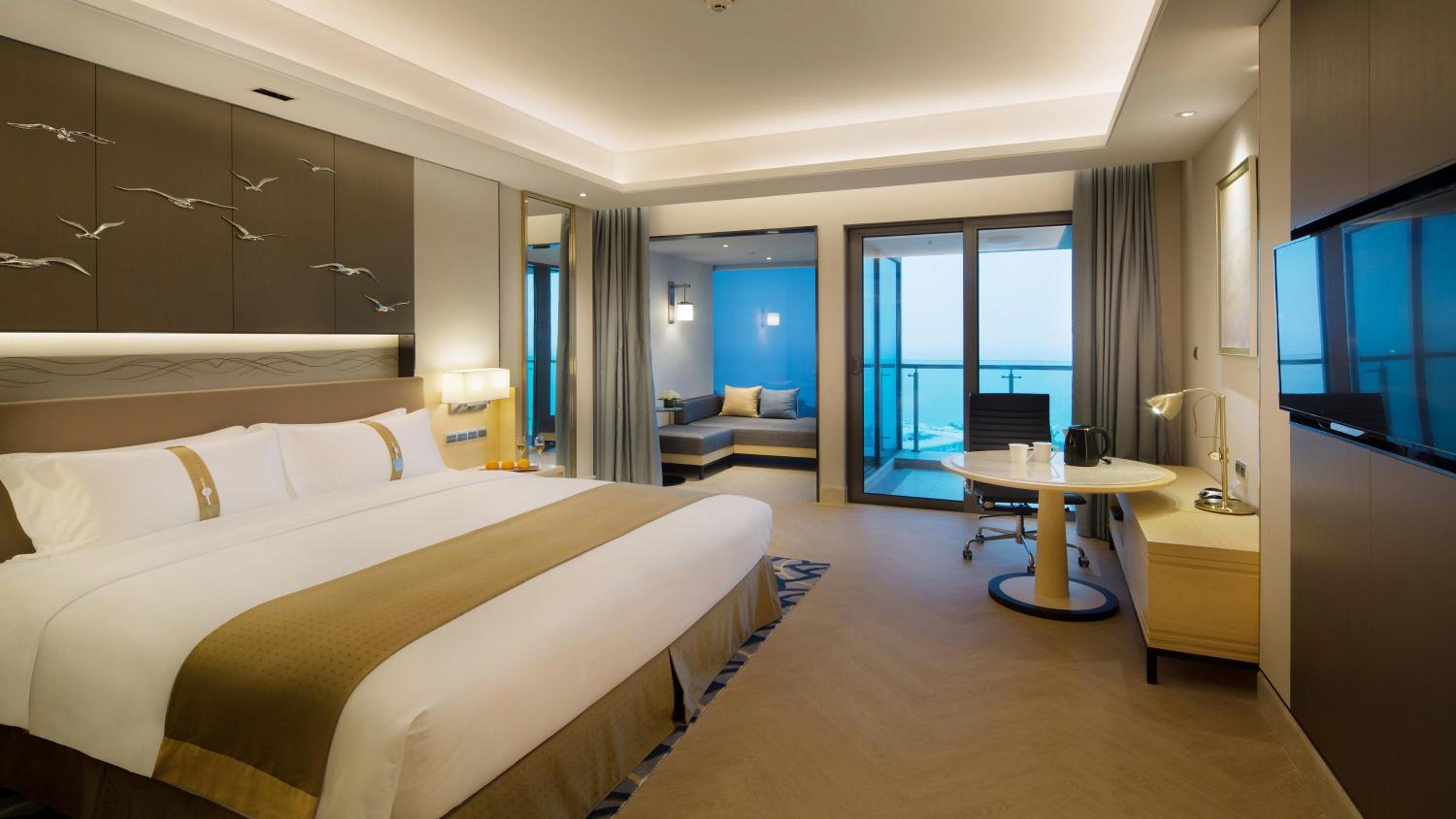 holiday inn haikou west coast by ihg