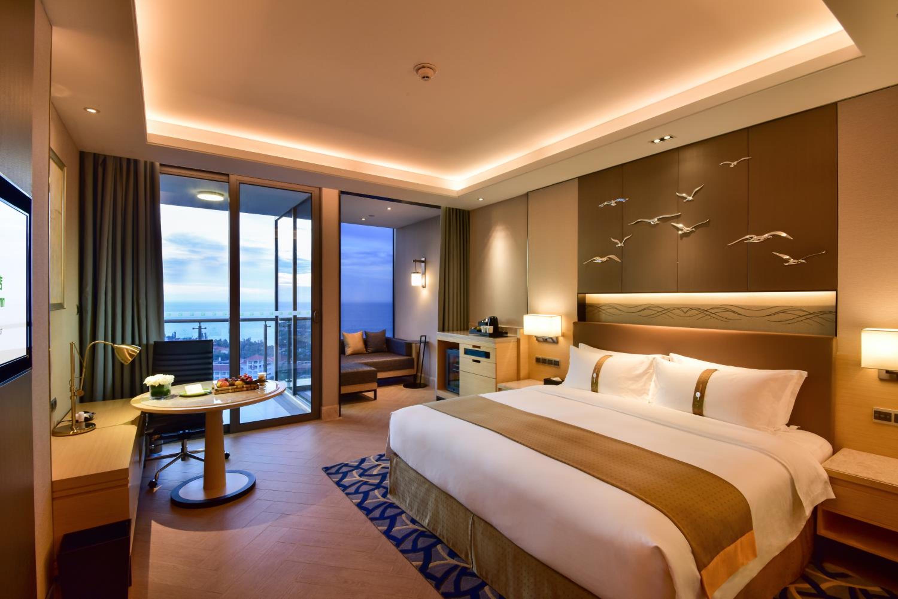 holiday inn haikou west coast by ihg