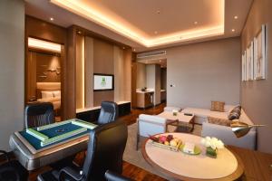 holiday inn haikou west coast by ihg