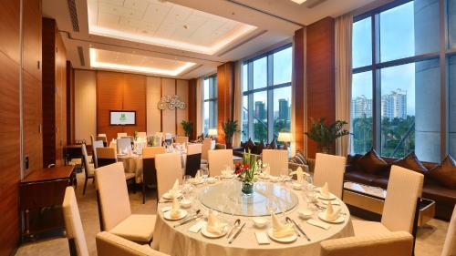 holiday inn haikou west coast by ihg
