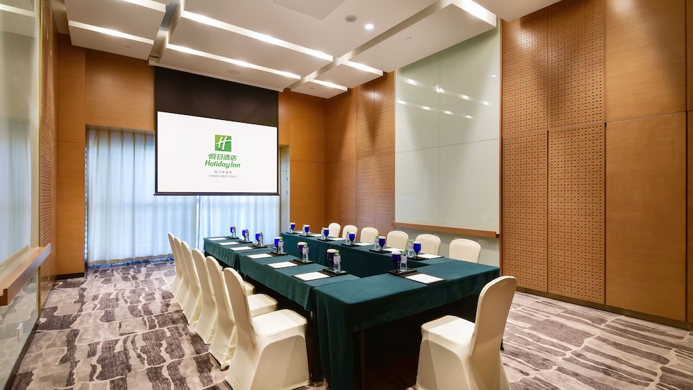 holiday inn haikou west coast by ihg