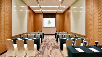 holiday inn haikou west coast by ihg
