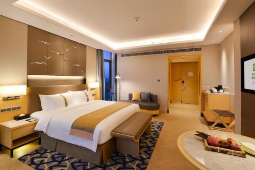 holiday inn haikou west coast by ihg