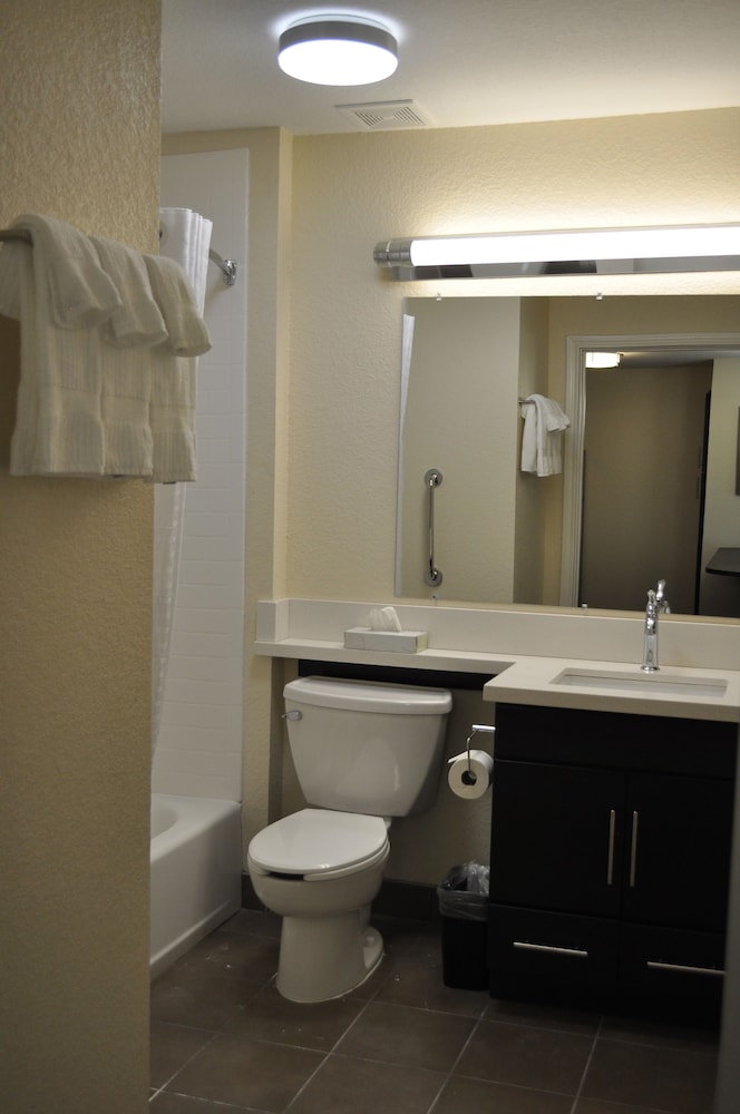 candlewood suites bay city by ihg