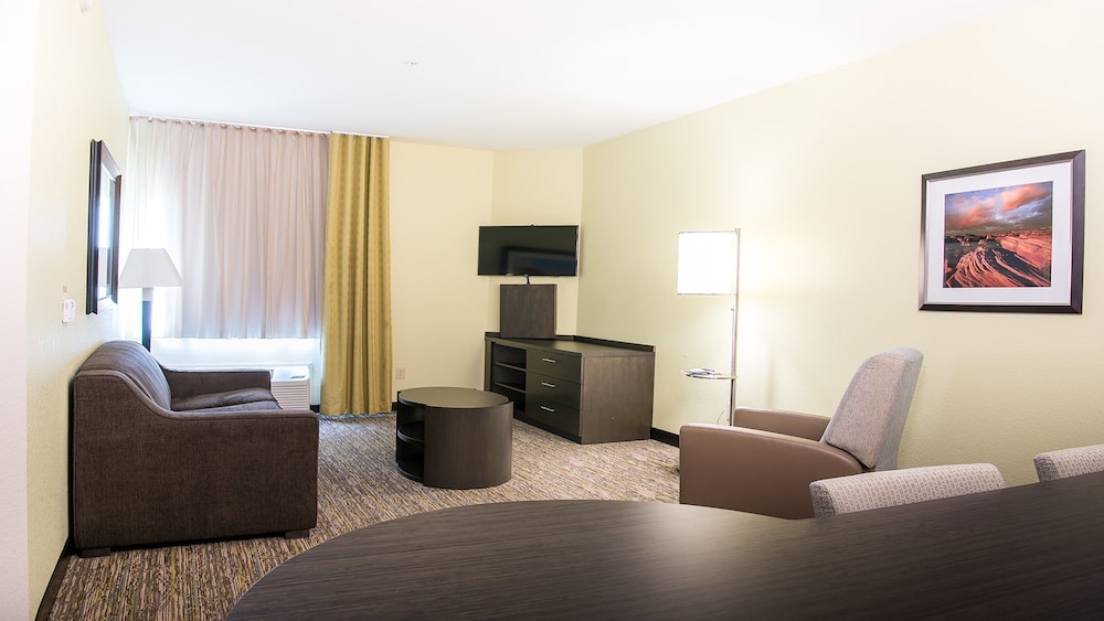 candlewood suites bay city by ihg