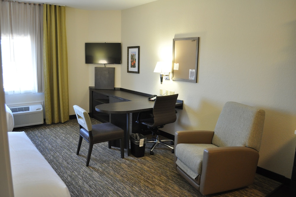 candlewood suites bay city by ihg