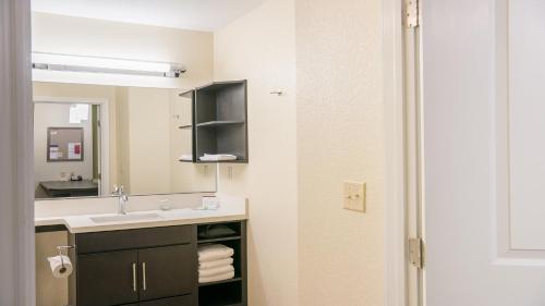 candlewood suites bay city by ihg