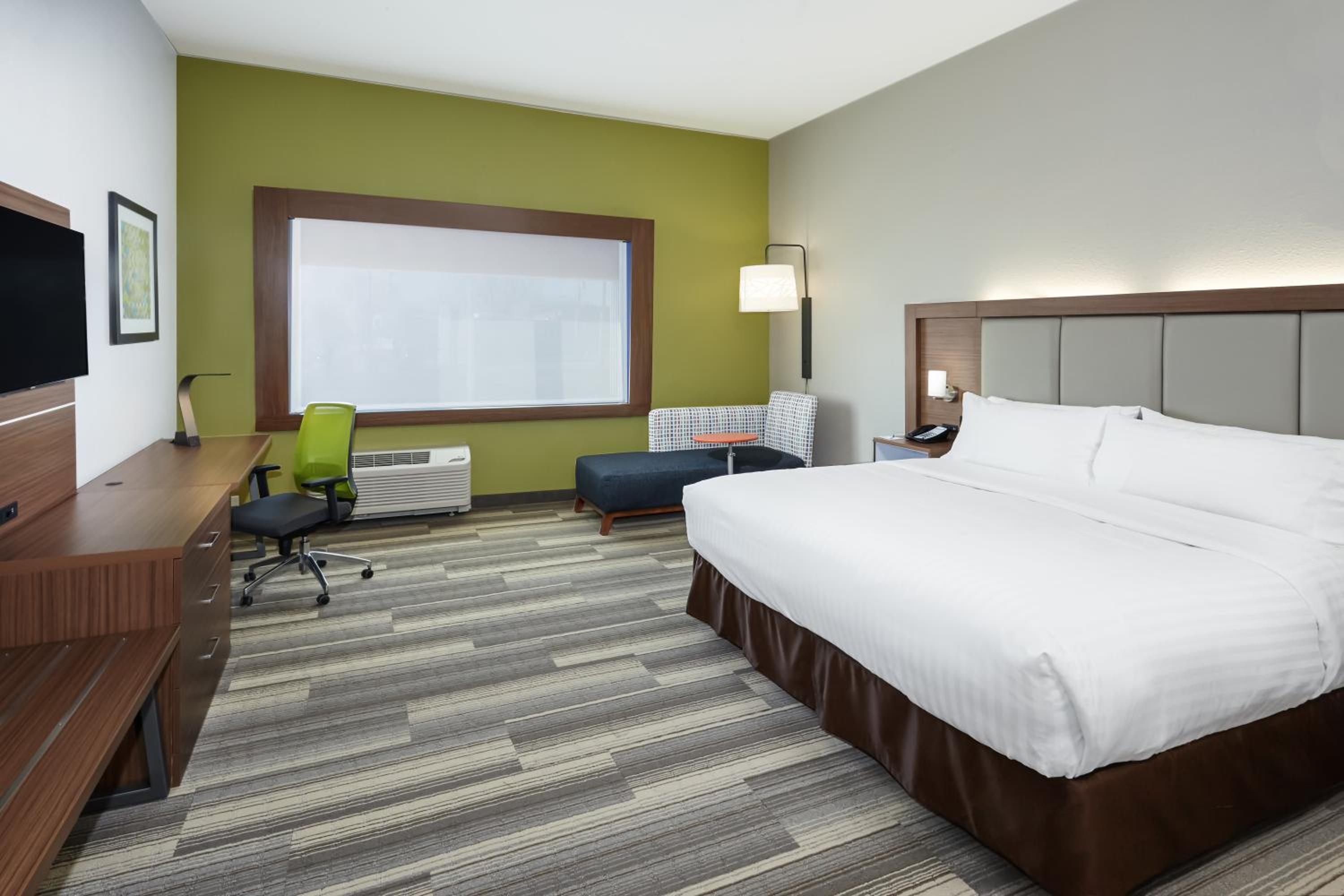 holiday inn express and suites chicago north shore niles