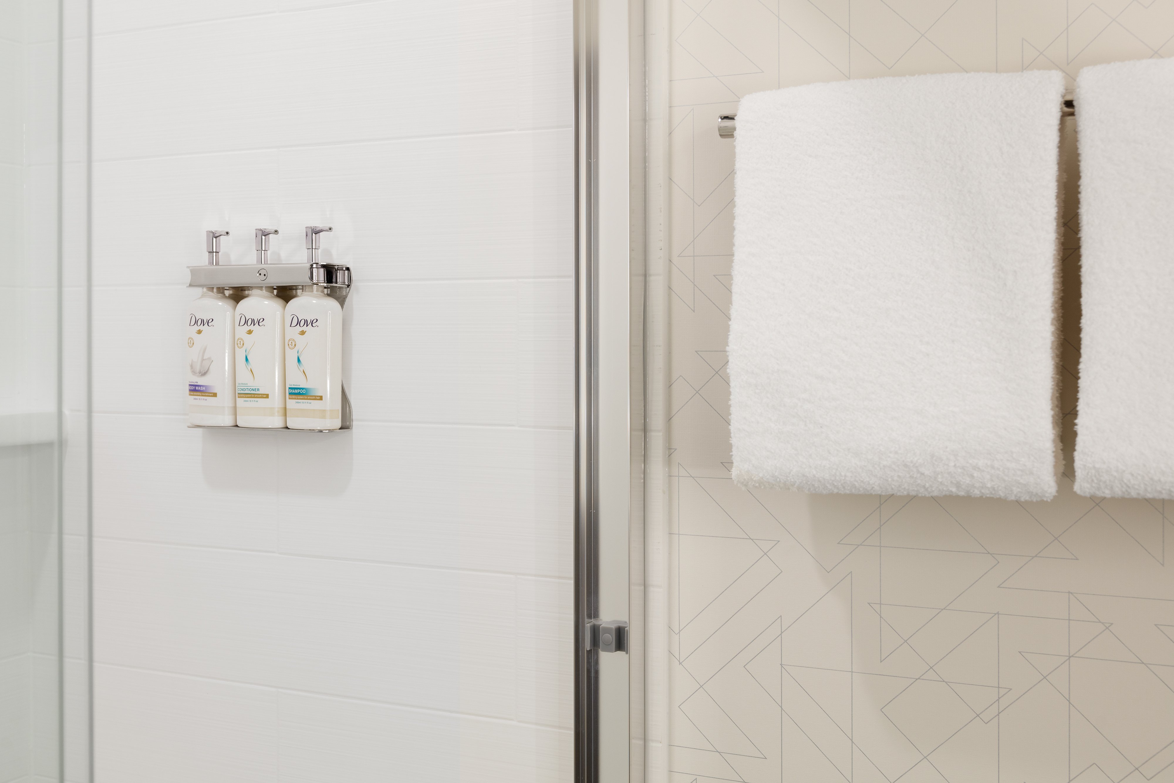 holiday inn express and suites chicago north shore niles