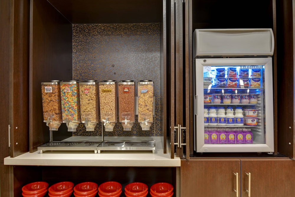 towneplace suites by marriott alexandria