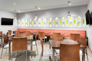 springhill suites san diego mission valley