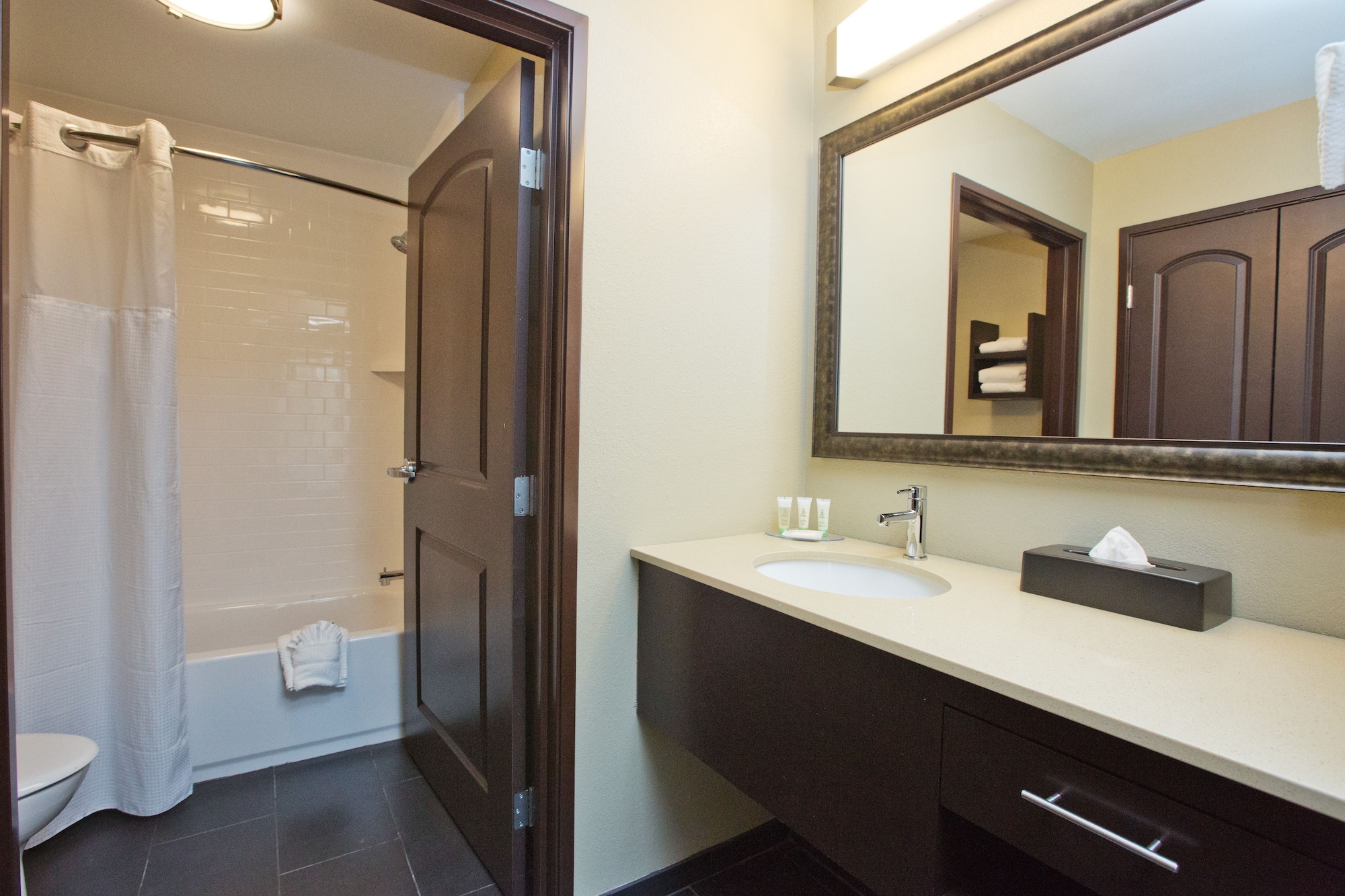 staybridge suites austin south interstate hwy 35 by ihg