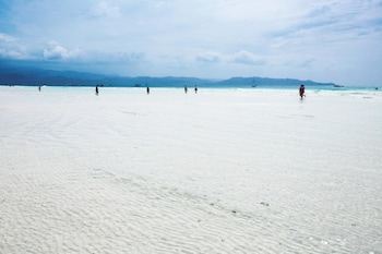 The Orient Beach Boracay,Balabag>>Aklan,3 star