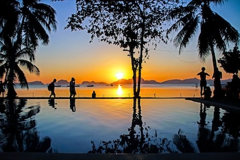 doublegem beach resort and hotel