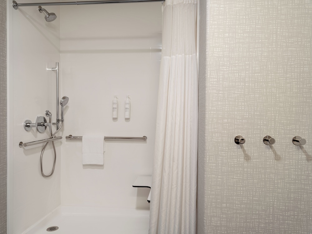 hampton inn and suites boise meridian