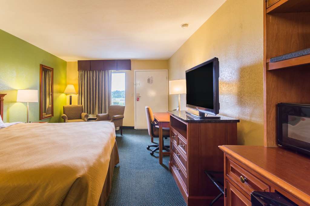 econo lodge white pine morristown i 81 and i 40 split