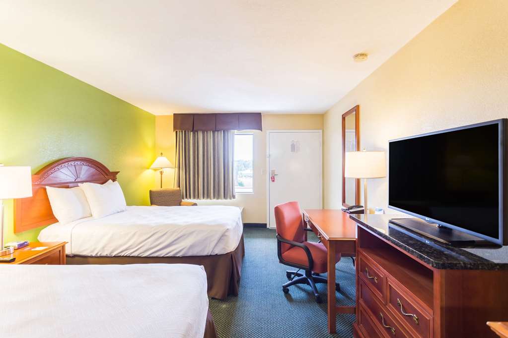 econo lodge white pine morristown i 81 and i 40 split