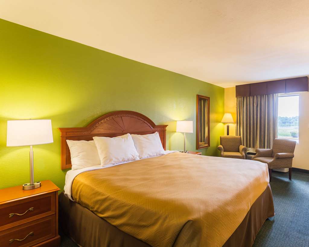 econo lodge white pine morristown i 81 and i 40 split