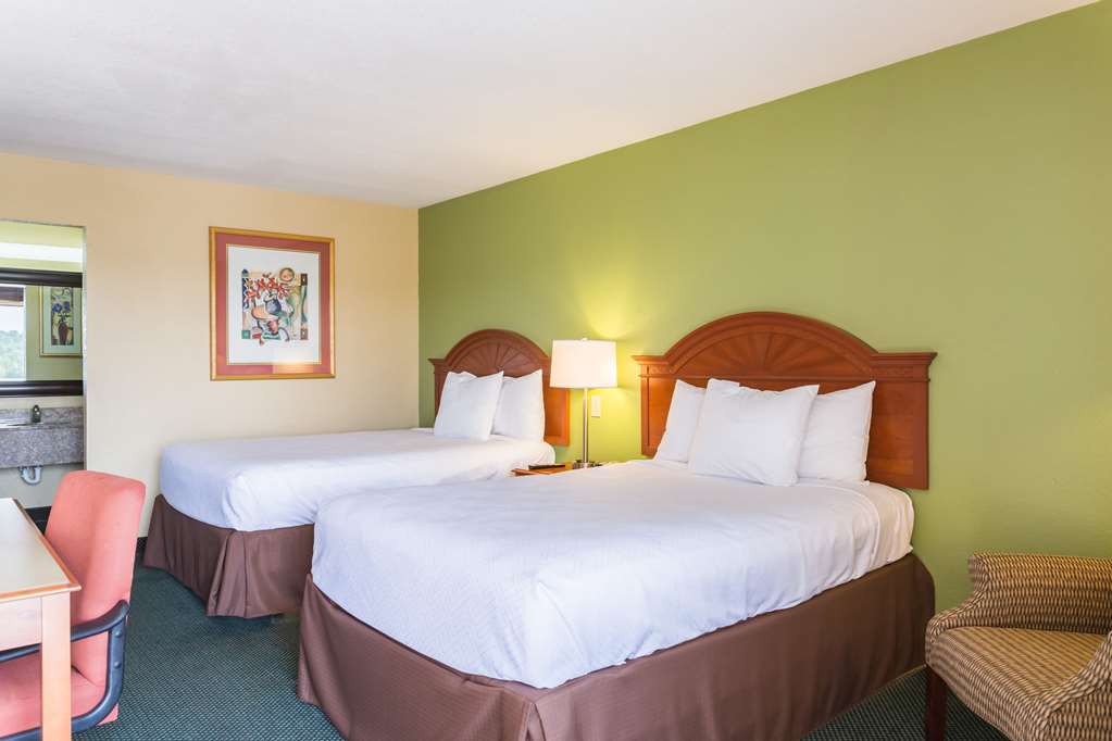 econo lodge white pine morristown i 81 and i 40 split