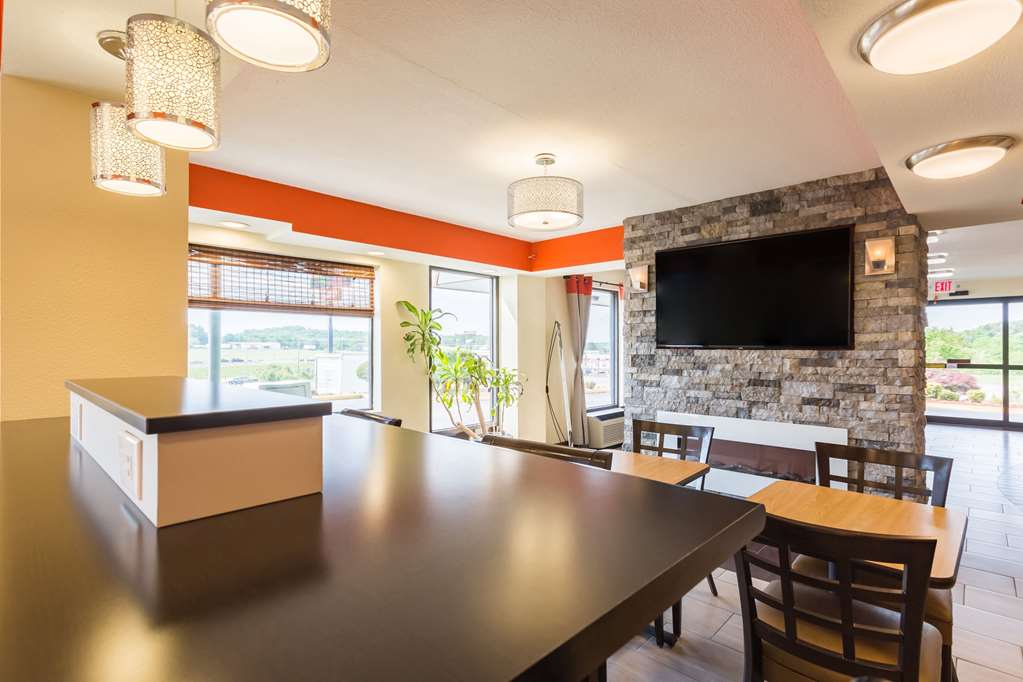 econo lodge white pine morristown i 81 and i 40 split