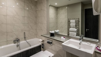 Crowne Plaza Aberdeen Airport By Ihg,Dyce>>Aberdeen,3 star
