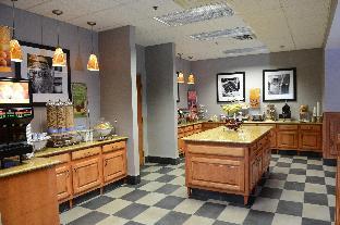 hampton inn and suites by hilton windsor