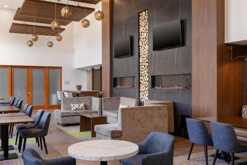 Hampton Inn & Suites By Hilton Windsor,Windsor>>Essex,3 star