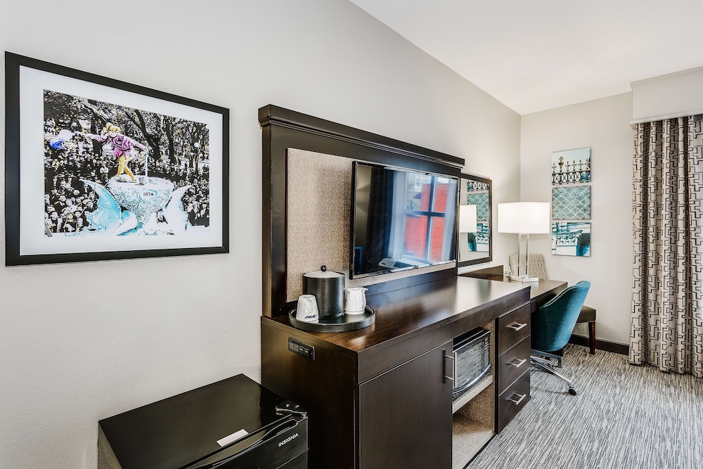 hampton inn and suites mobile downtown historic district