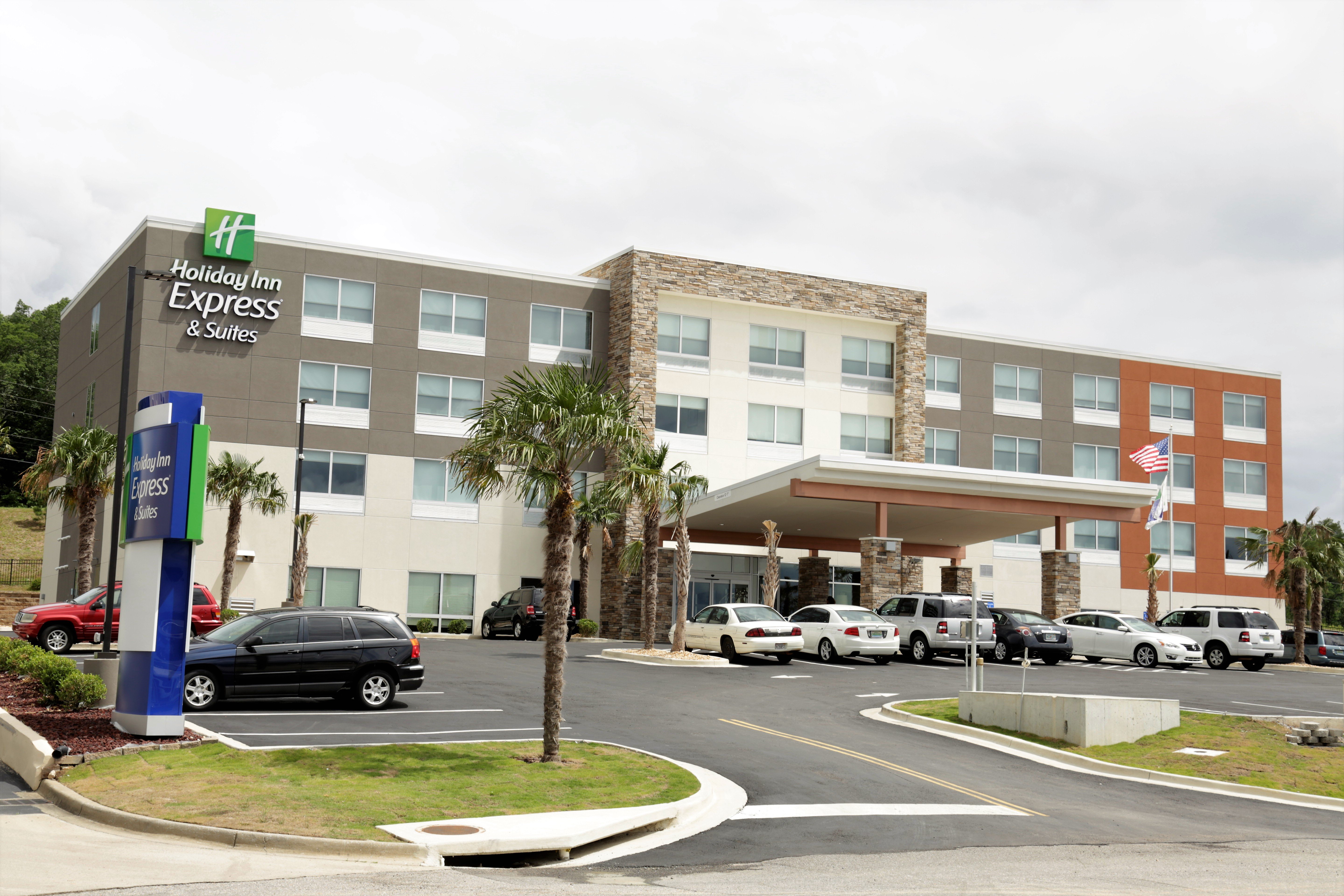 holiday inn express and suites alabaster by ihg