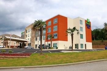 holiday inn express and suites alabaster by ihg