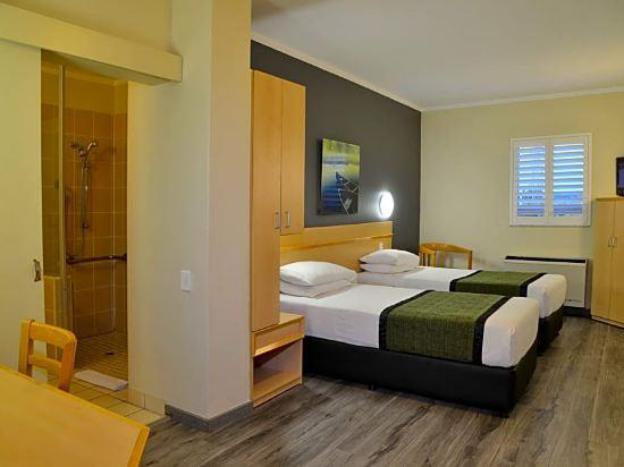 road lodge southgate