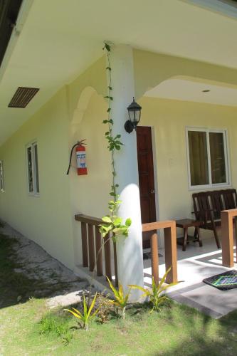 Celtis Resort,Daanbantayan>>Cebu,2 star