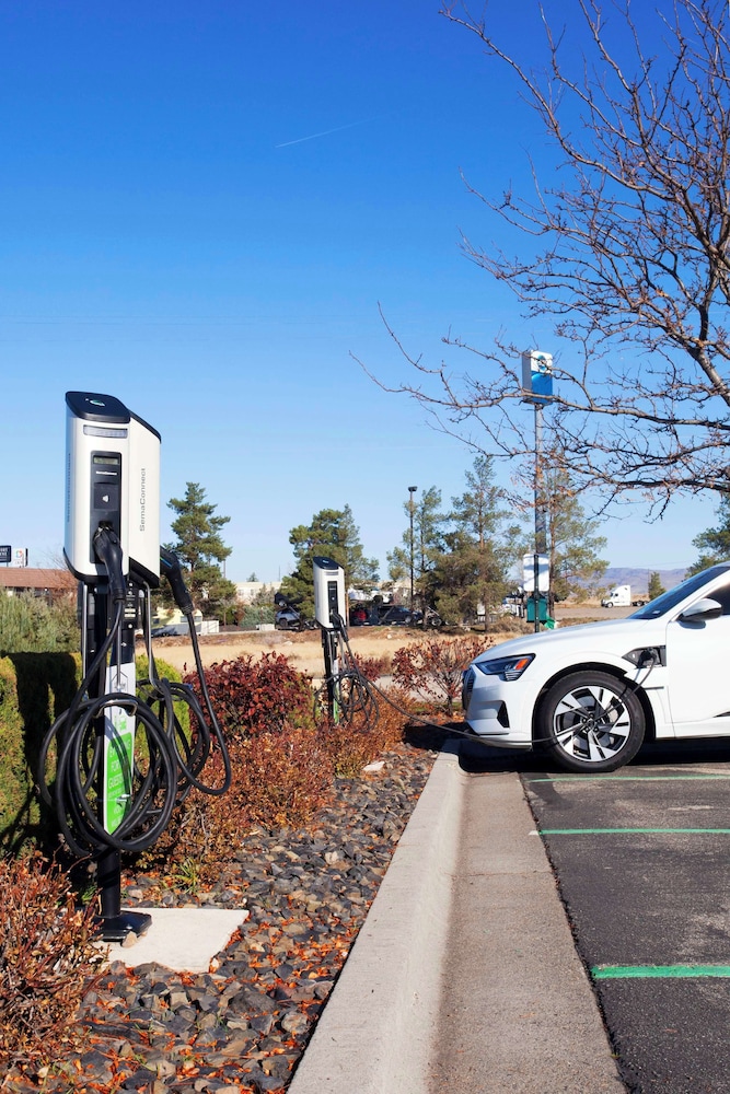 hampton inn and suites mountain home