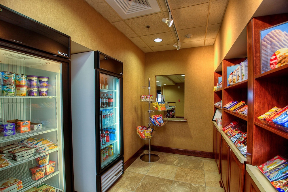 hampton inn and suites mountain home