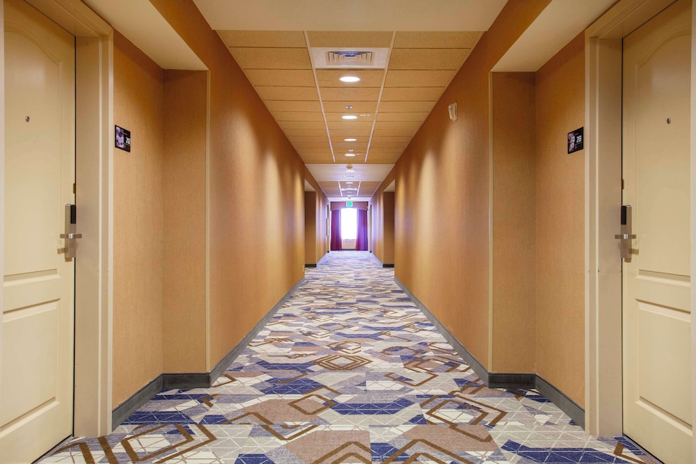 hampton inn and suites mountain home