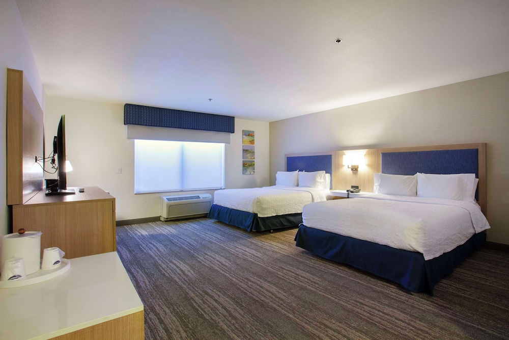 hampton inn and suites mountain home