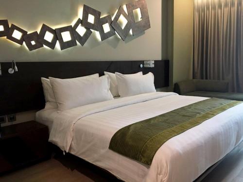 holiday inn cikarang jababeka by ihg