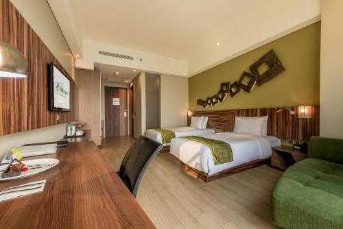 holiday inn cikarang jababeka by ihg