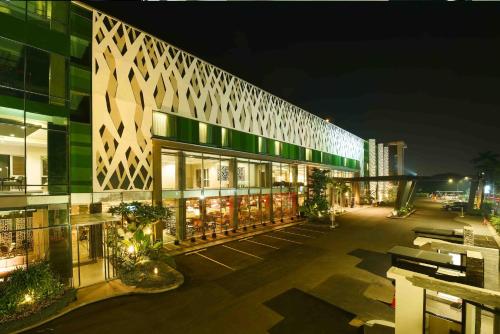 holiday inn cikarang jababeka by ihg