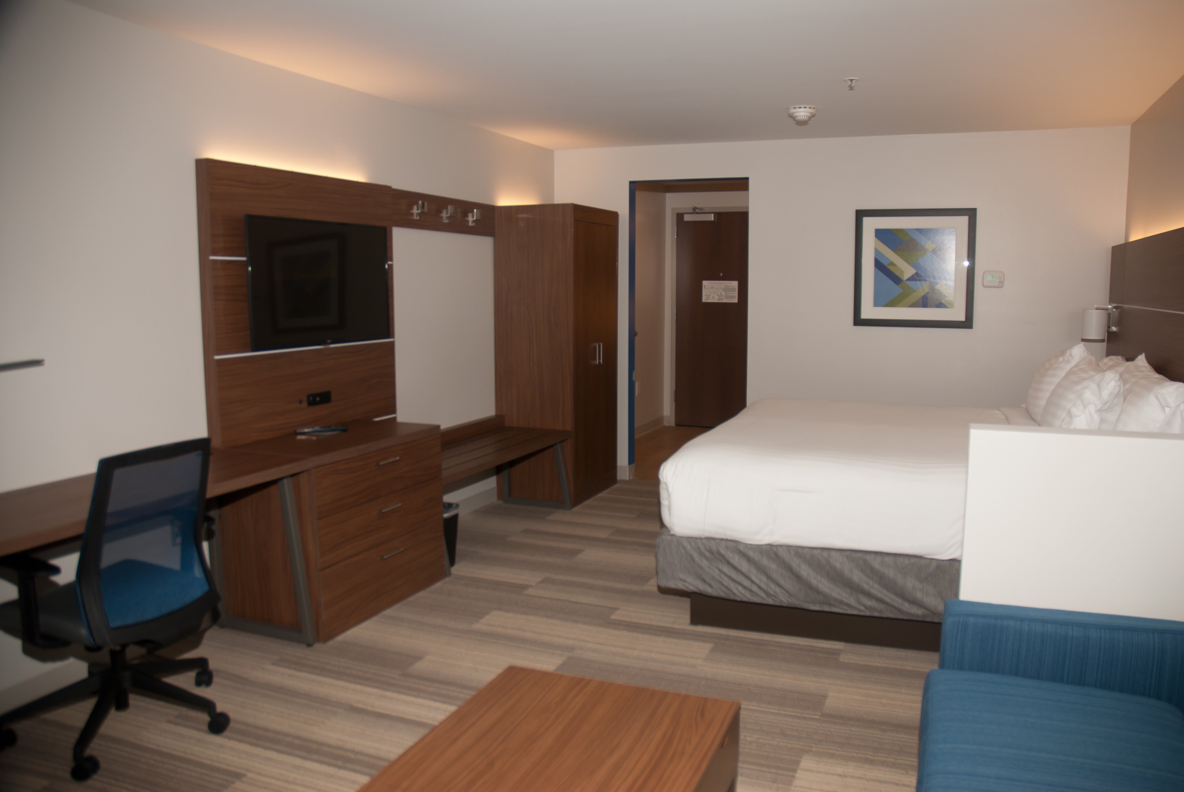 holiday inn express and suites decatur by ihg