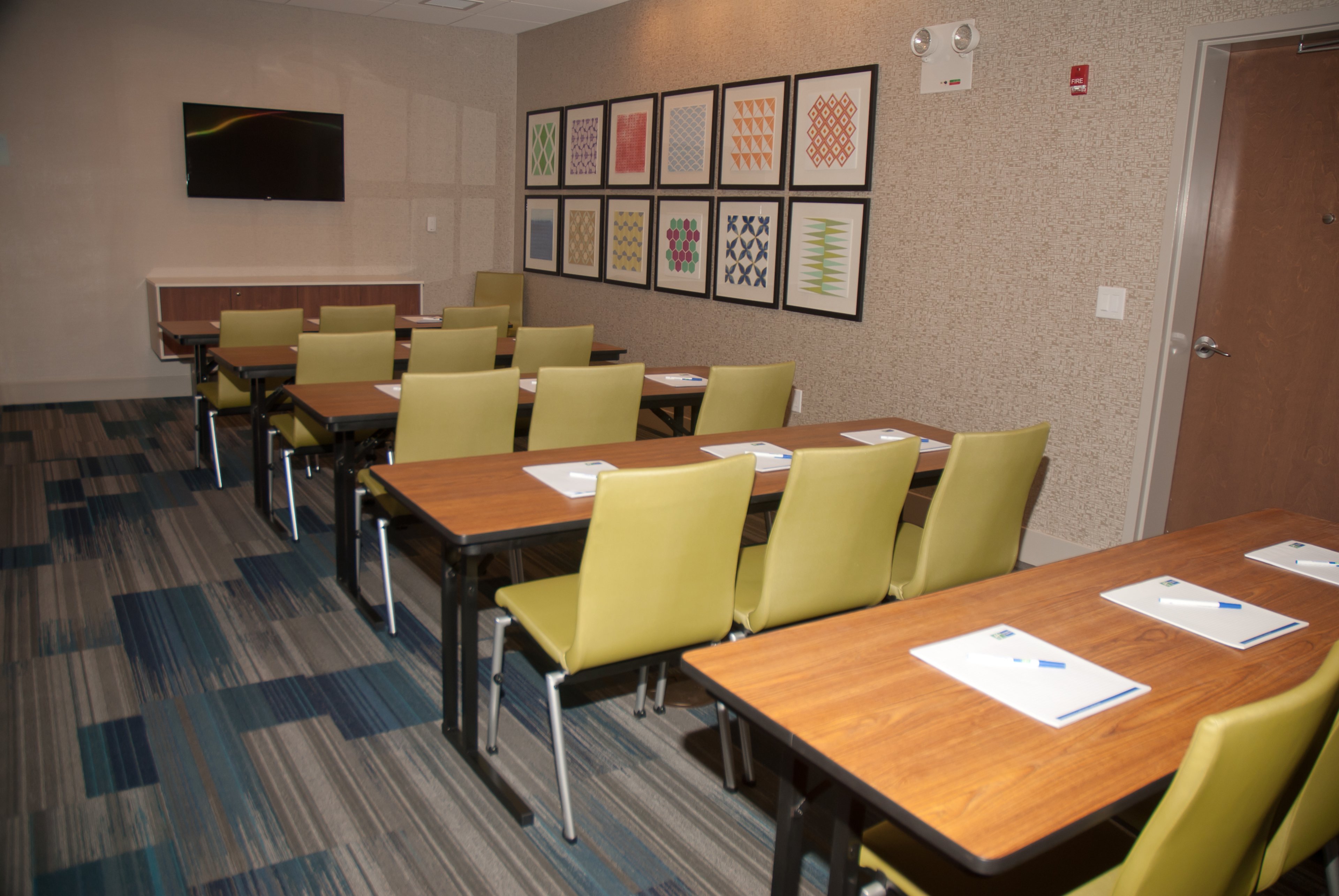 holiday inn express and suites decatur by ihg