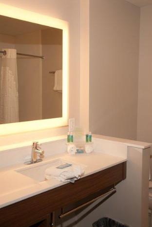 holiday inn express and suites decatur by ihg