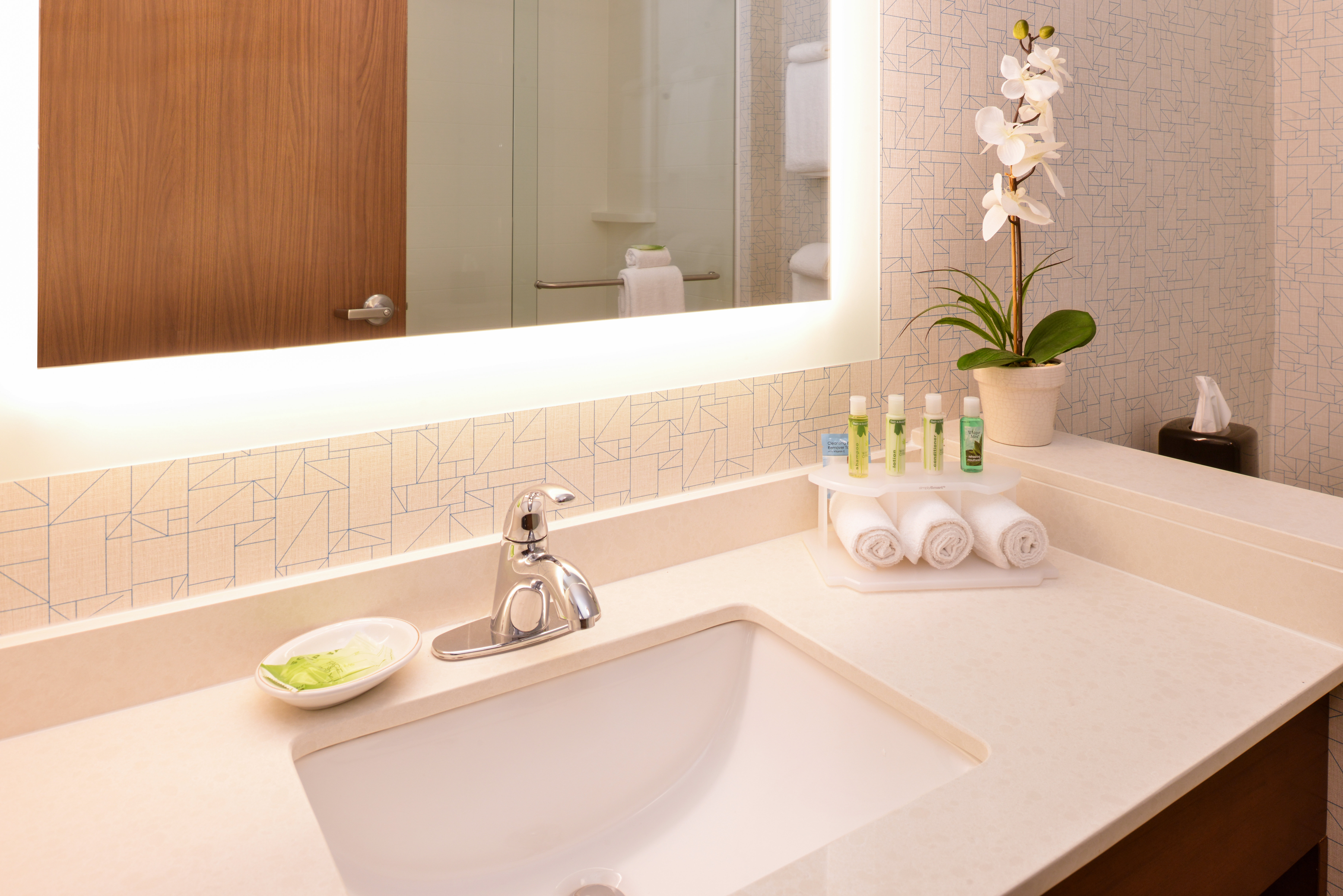holiday inn express and suites salem by ihg