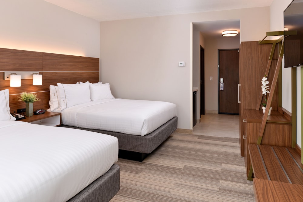 holiday inn express and suites salem by ihg