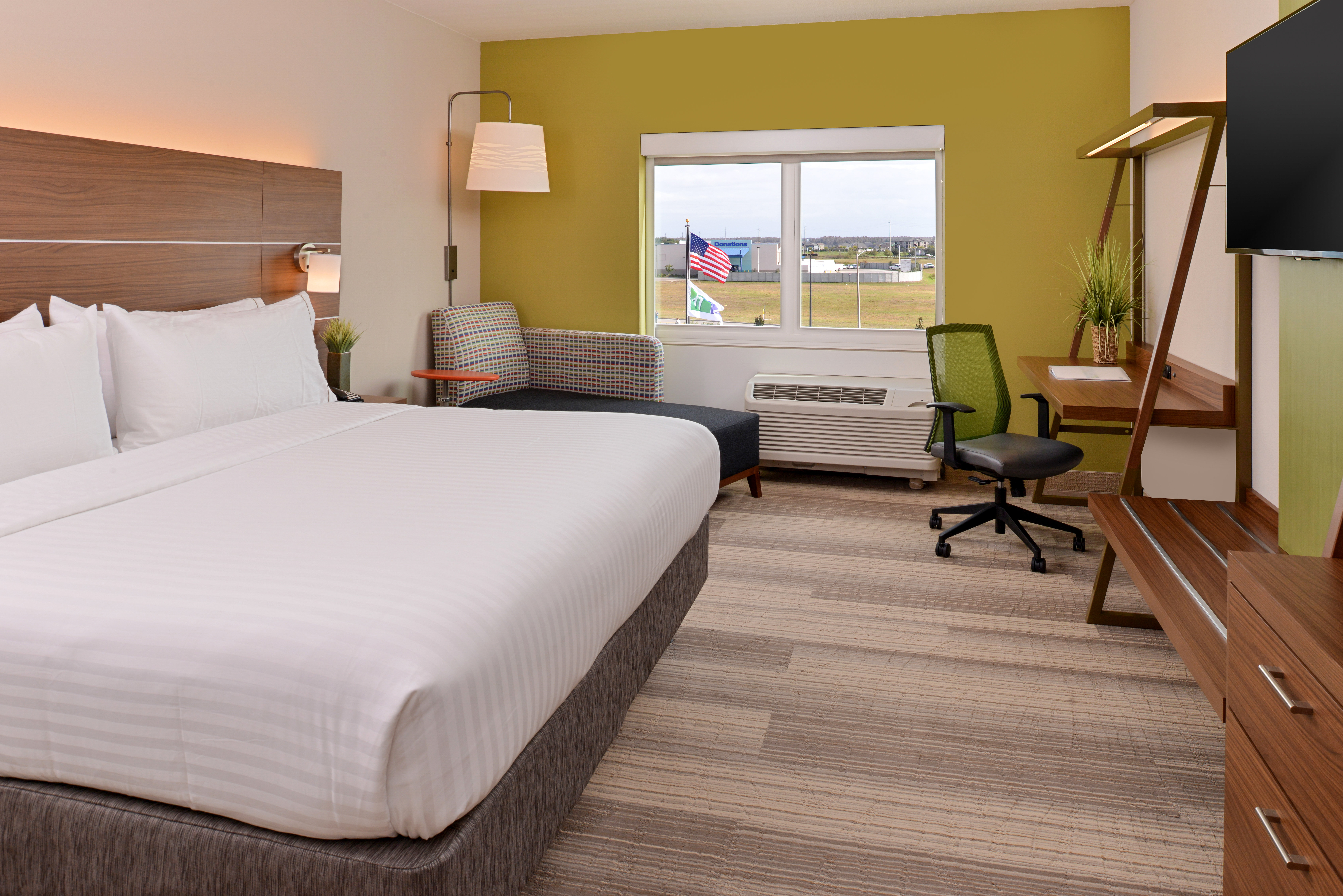 holiday inn express and suites salem by ihg