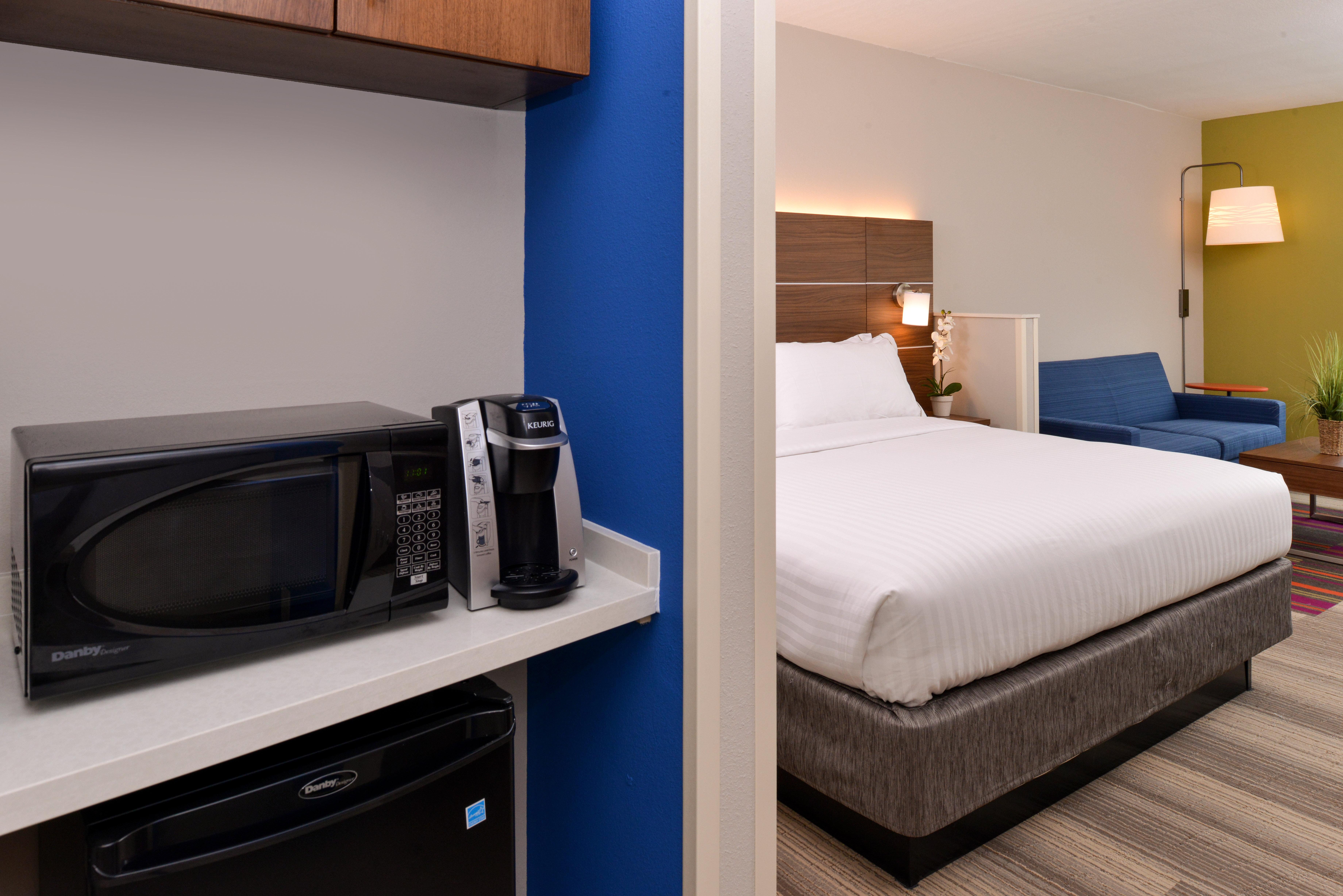 holiday inn express and suites salem by ihg