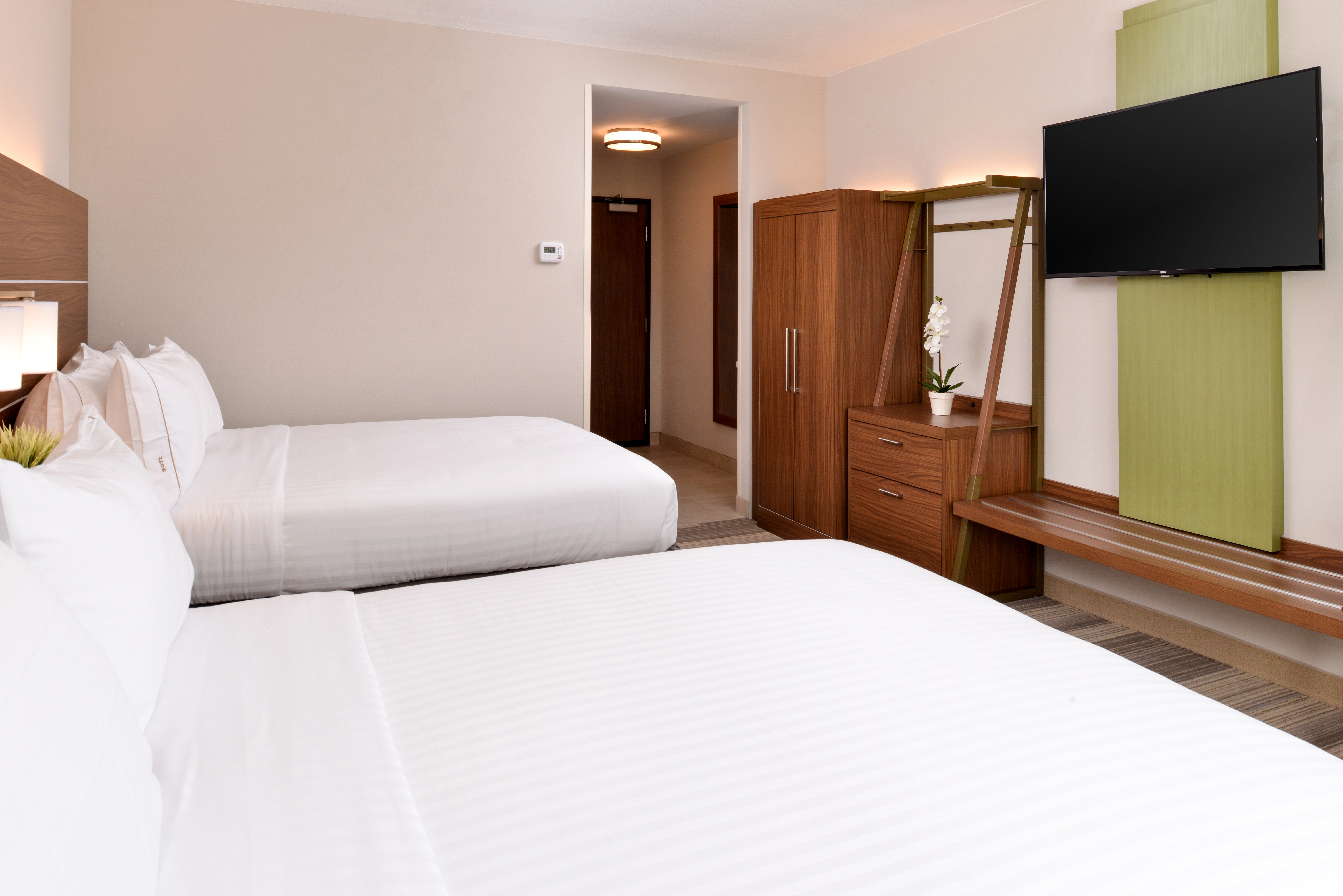 holiday inn express and suites salem by ihg