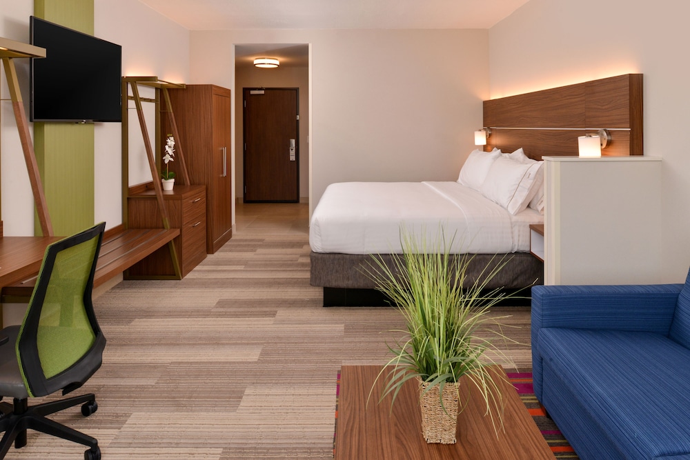holiday inn express and suites salem by ihg